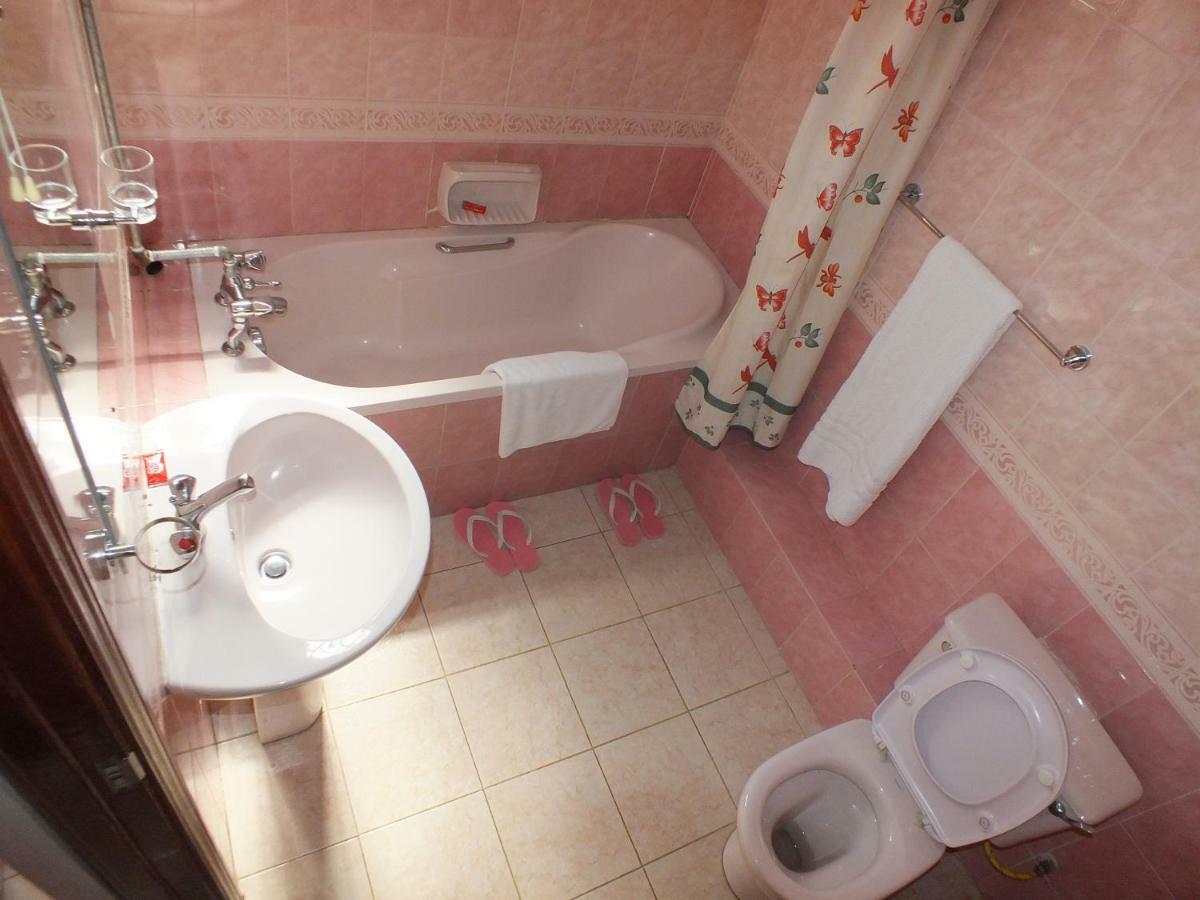 Family Nest Guesthouse Kisumu Luaran gambar